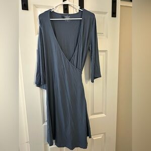 Caden Lane Elegant Blue Wrap Maternity Robe Caden Lane